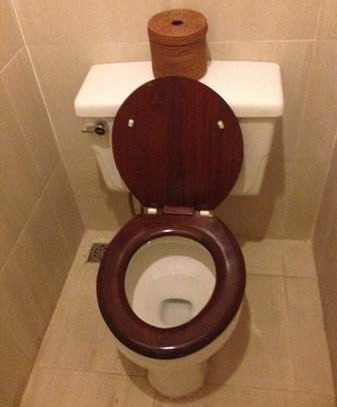 Machine à couvrir les sièges de toilettes