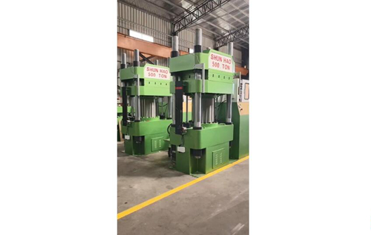 Machine de presse de vaisselle en mélamine de 500 tonnes
    